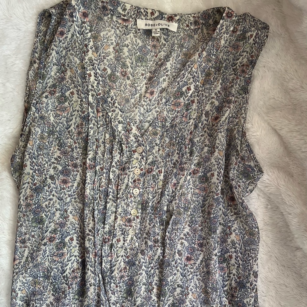 Rose+Olive shimmery sleeveless top